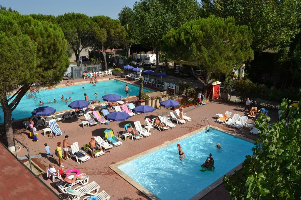 Camping Village Punta Navaccia Tuoro sul Trasimeno Exterior foto