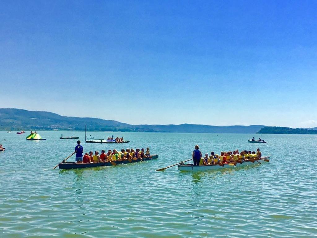 Camping Village Punta Navaccia Tuoro sul Trasimeno Exterior foto
